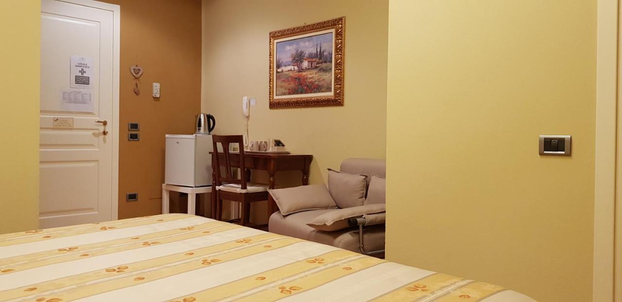 La Regibussa - Hotel Ristorante Asti Luaran gambar