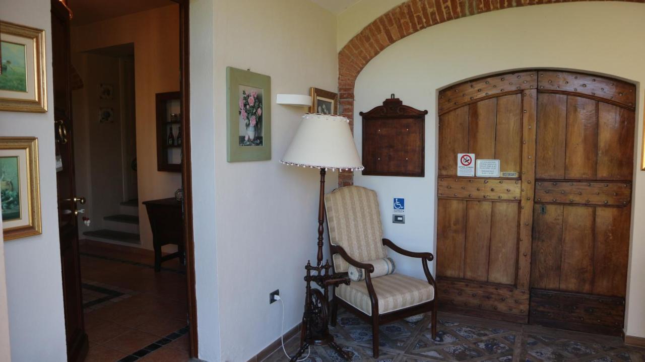 La Regibussa - Hotel Ristorante Asti Luaran gambar