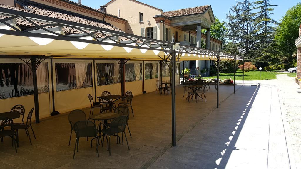 La Regibussa - Hotel Ristorante Asti Luaran gambar