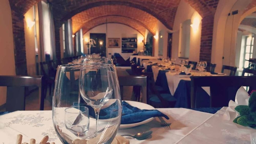 La Regibussa - Hotel Ristorante Asti Luaran gambar
